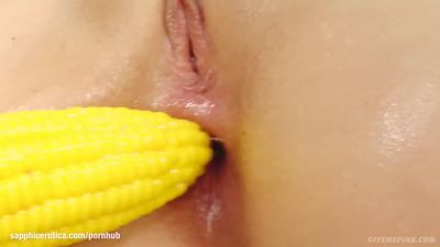 Толстый качан кукурузы в узеньком анале потаскушки